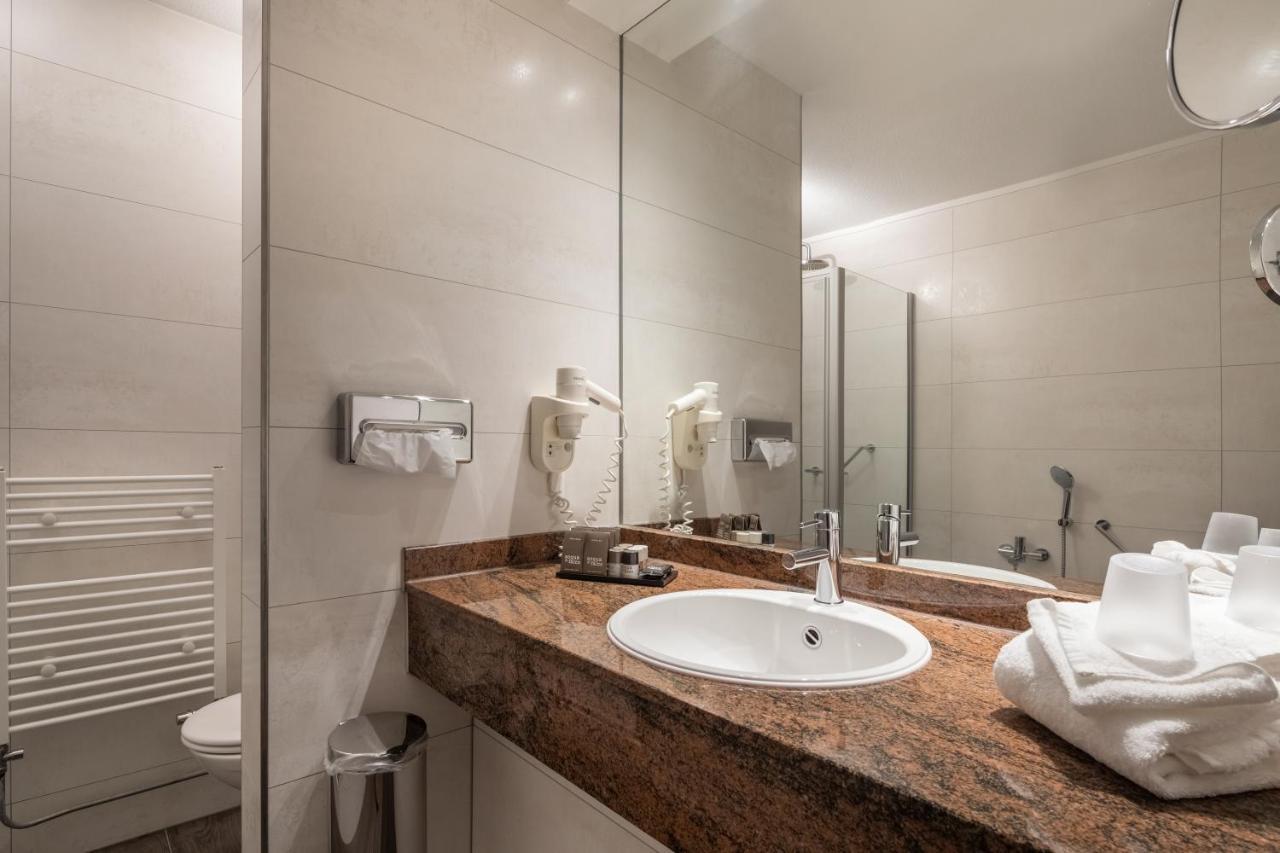 Van Der Valk Hotel Den Haag - 부쇼텐 외부 사진